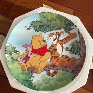Bradford Exchange Disney’s Pooh Bear plate